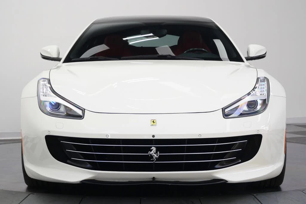 2017 Ferrari GTC4Lusso - Image 4 of 31