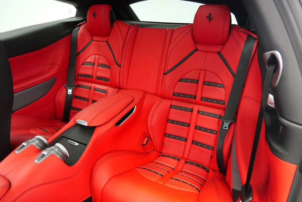 2017 Ferrari GTC4Lusso - Image 16 of 31