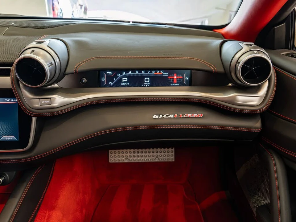 2017 Ferrari GTC4Lusso - Image 18 of 31