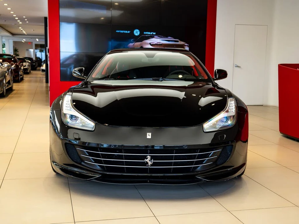 2017 Ferrari GTC4Lusso - Image 2 of 31