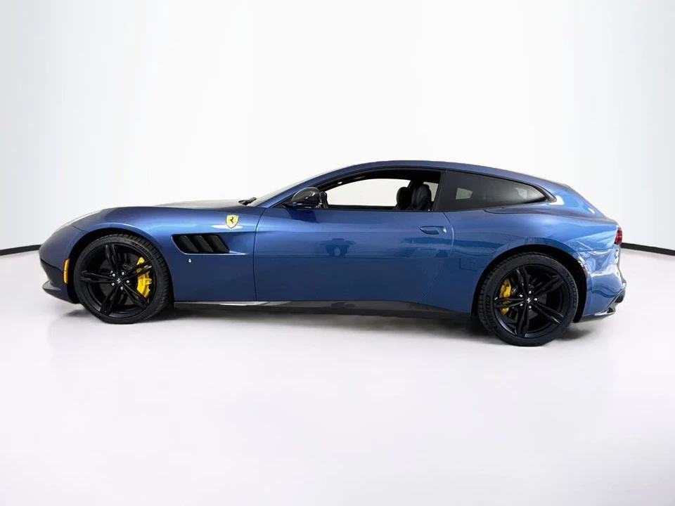 2017 Ferrari GTC4Lusso - Image 4 of 7