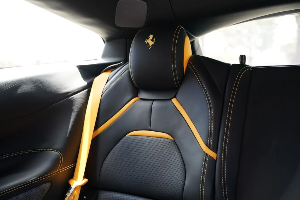 2017 Ferrari GTC4Lusso - Image 17 of 31