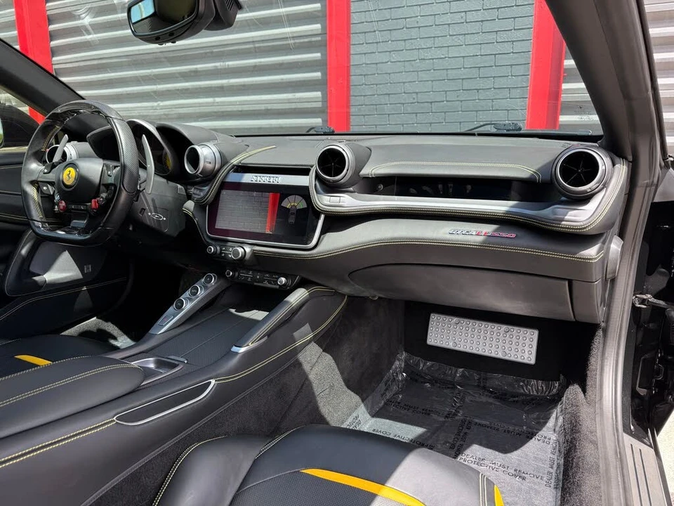 2017 Ferrari GTC4Lusso - Image 31 of 31