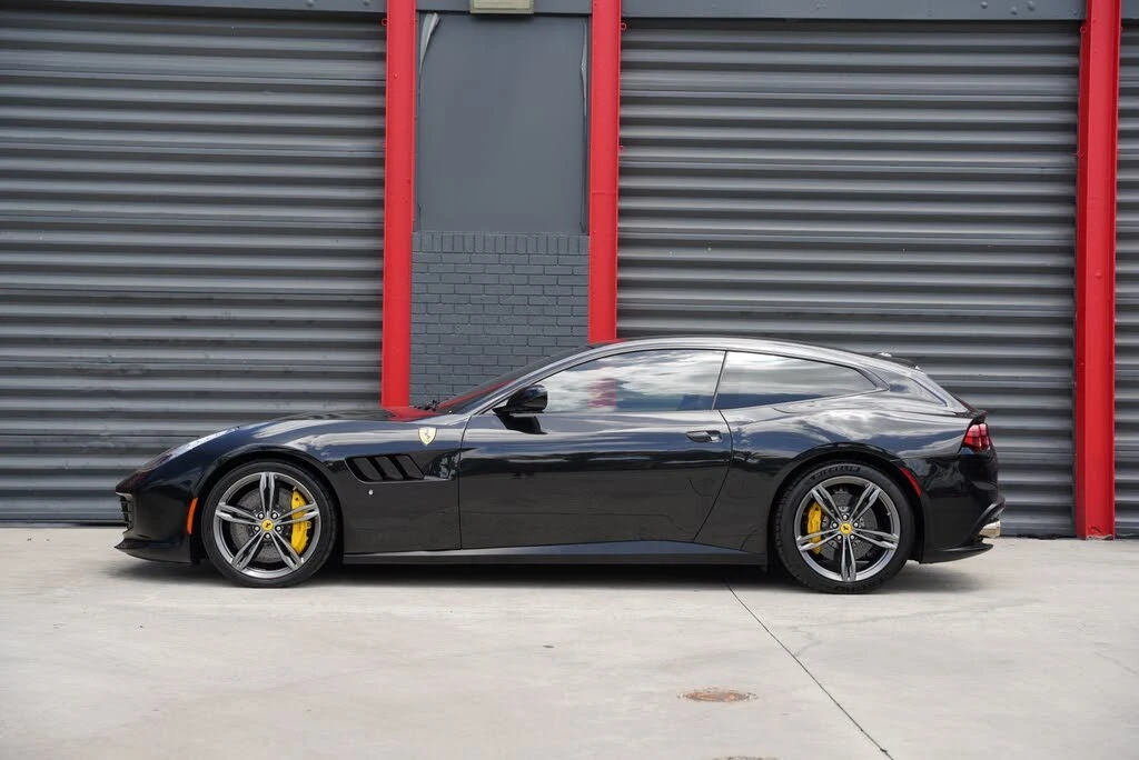 2017 Ferrari GTC4Lusso - Image 9 of 31