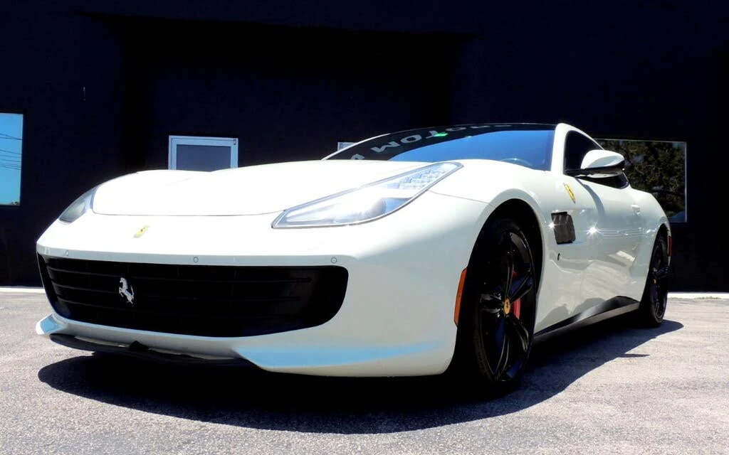 2017 Ferrari GTC4Lusso - Image 14 of 31