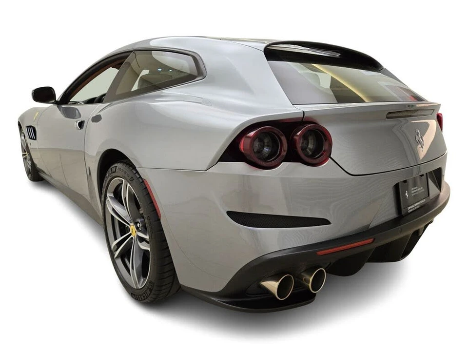 2017 Ferrari GTC4Lusso - Image 9 of 31