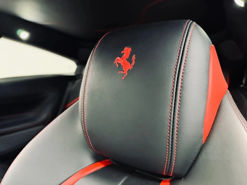 2017 Ferrari GTC4Lusso - Image 29 of 31
