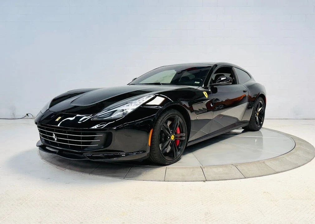 2017 Ferrari GTC4Lusso - Image 2 of 31