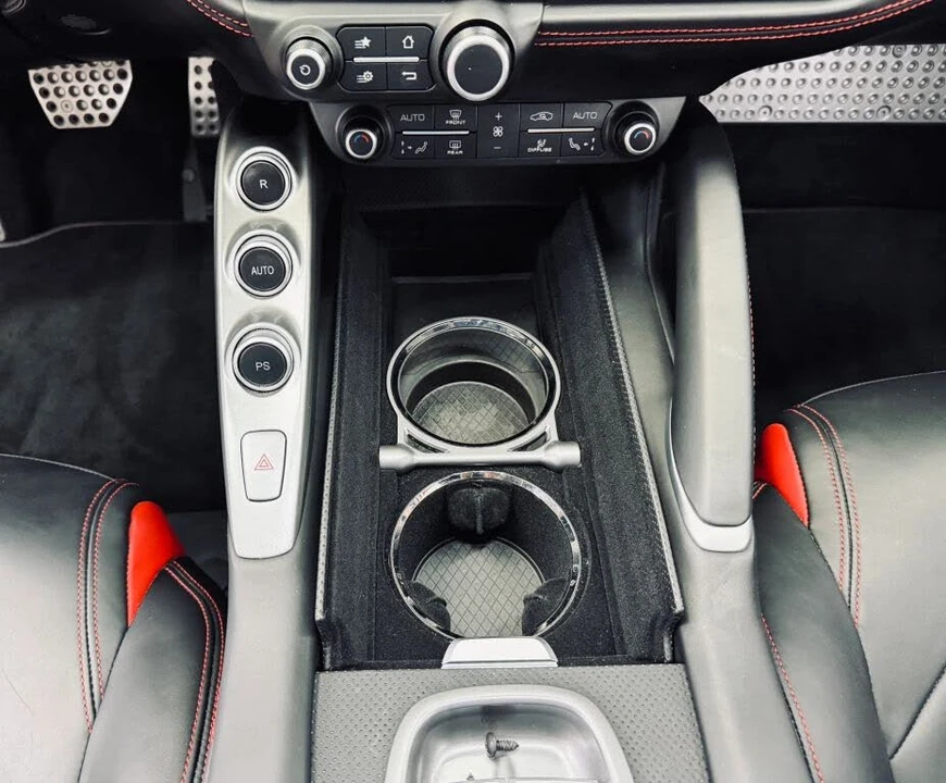 2017 Ferrari GTC4Lusso - Image 30 of 31