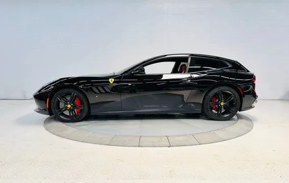 2017 Ferrari GTC4Lusso AWD