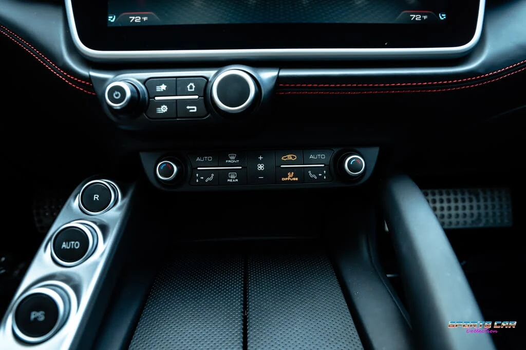 2017 Ferrari GTC4Lusso - Image 23 of 31