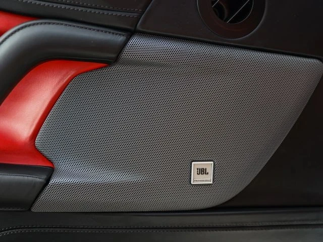 2017 Ferrari GTC4Lusso - Image 26 of 31