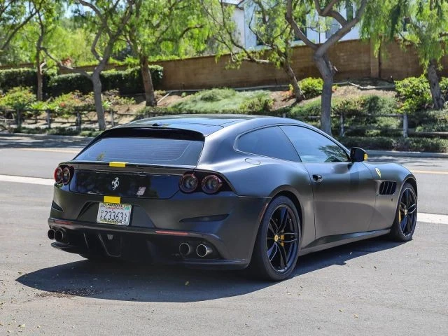 2017 Ferrari GTC4Lusso - Image 25 of 31