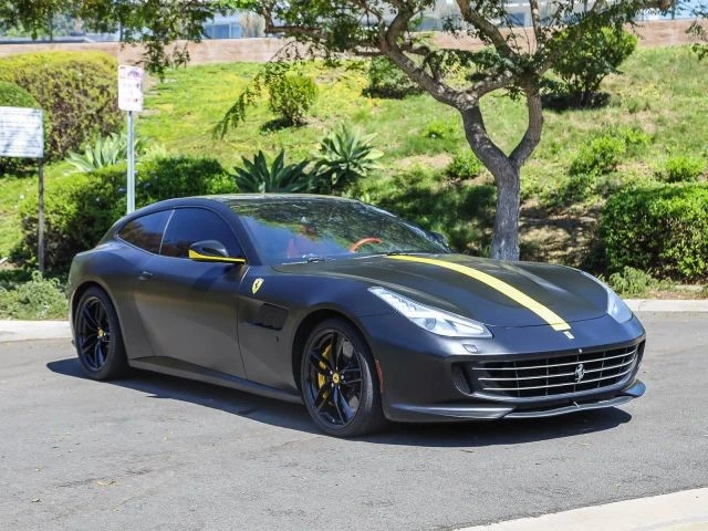 2017 Ferrari GTC4Lusso - Image 27 of 31