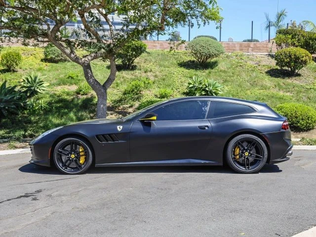 2017 Ferrari GTC4Lusso - Image 22 of 31