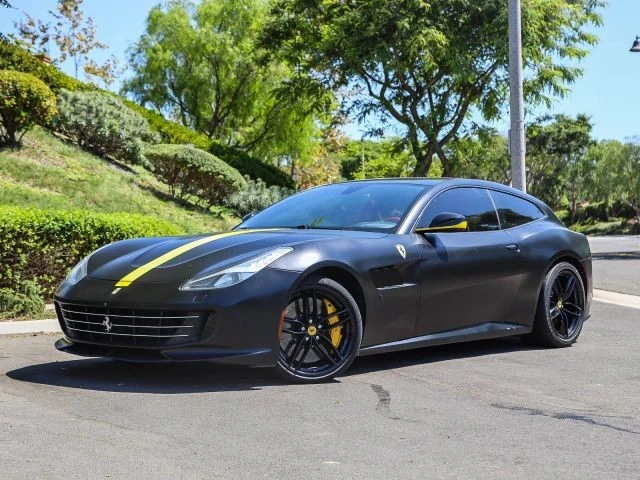 2017 Ferrari GTC4Lusso - Image 21 of 31