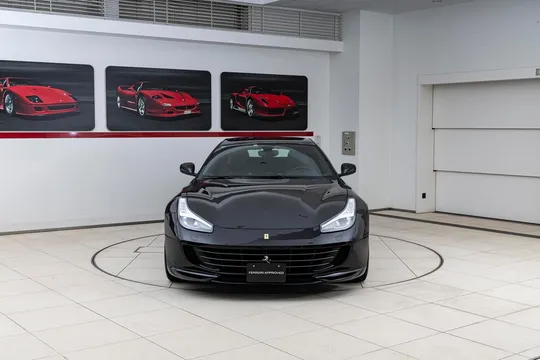 2017 Ferrari GTC4Lusso T