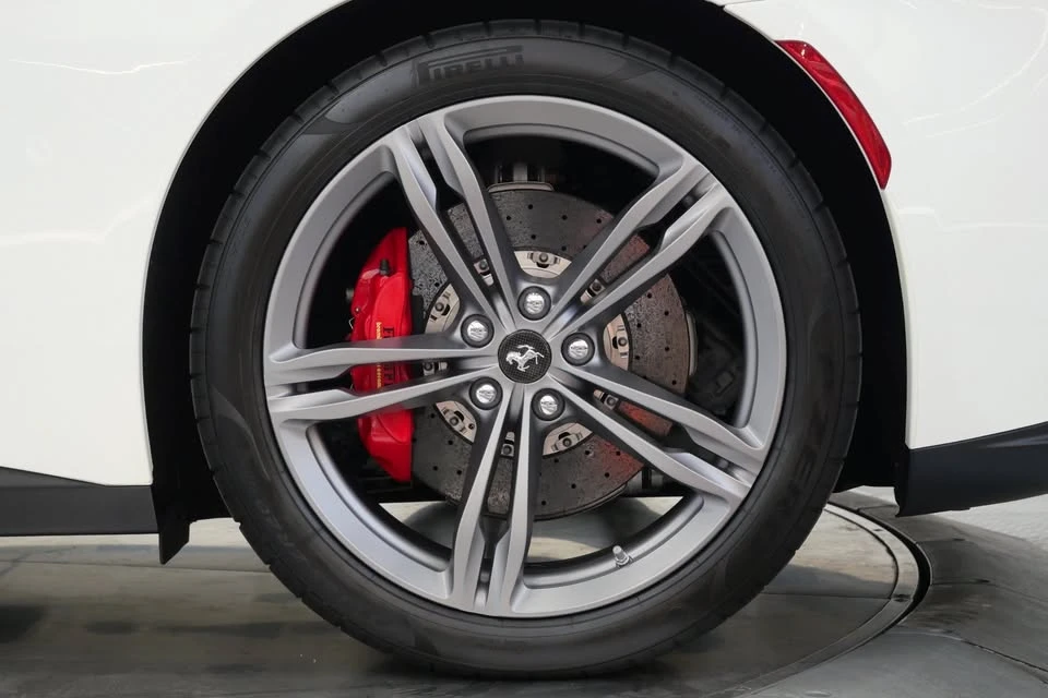 2017 Ferrari GTC4Lusso - Image 10 of 19