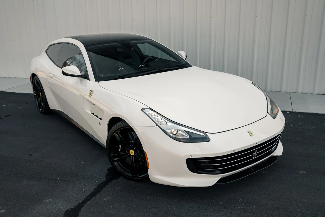 2017 Ferrari GTC4Lusso - Image 7 of 31