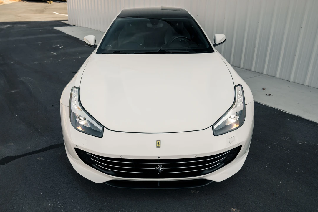 2017 Ferrari GTC4Lusso - Image 4 of 31