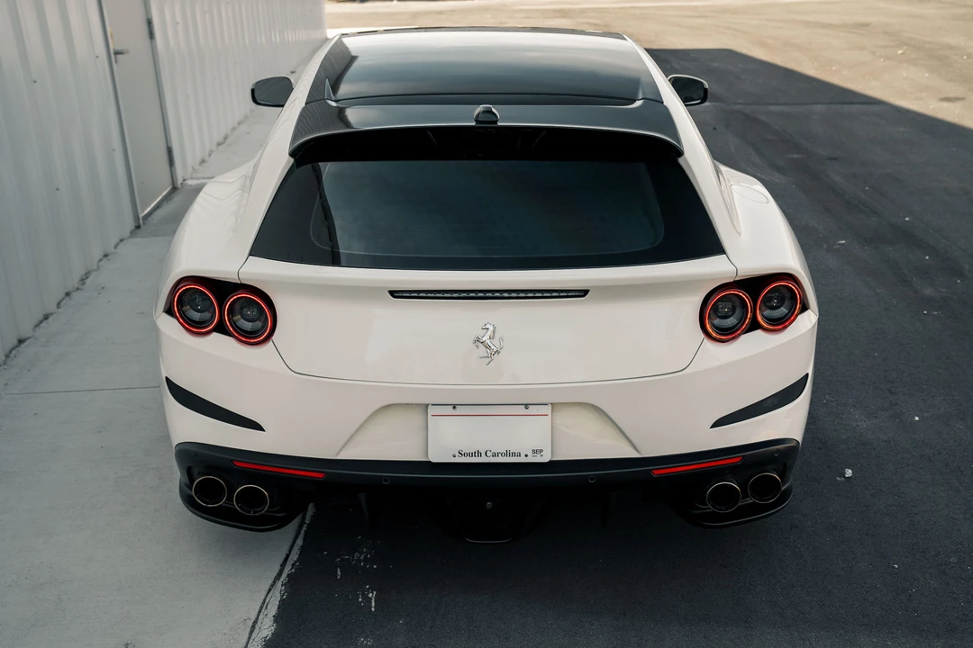 2017 Ferrari GTC4Lusso - Image 12 of 31