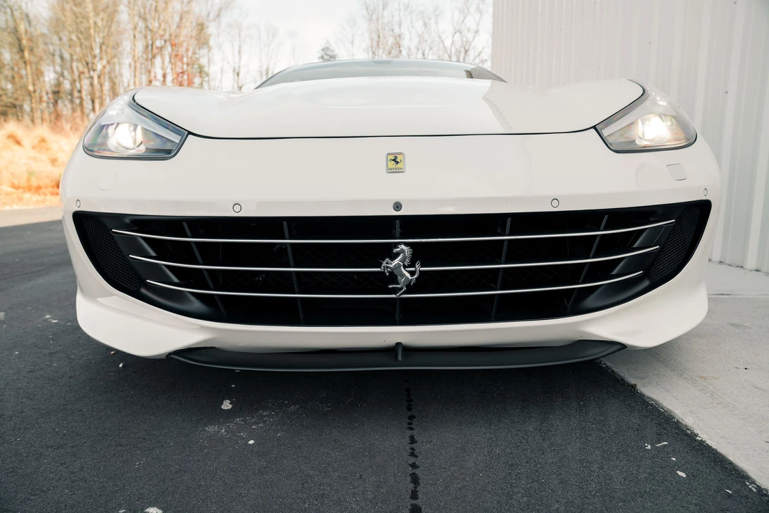 2017 Ferrari GTC4Lusso - Image 6 of 31