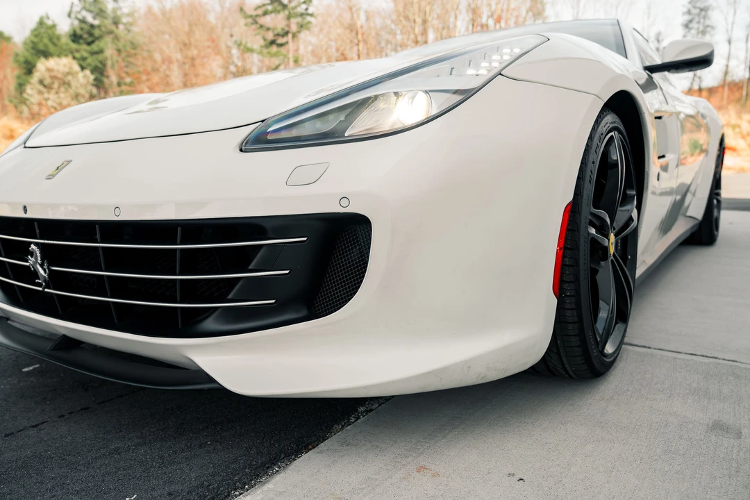 2017 Ferrari GTC4Lusso - Image 20 of 31