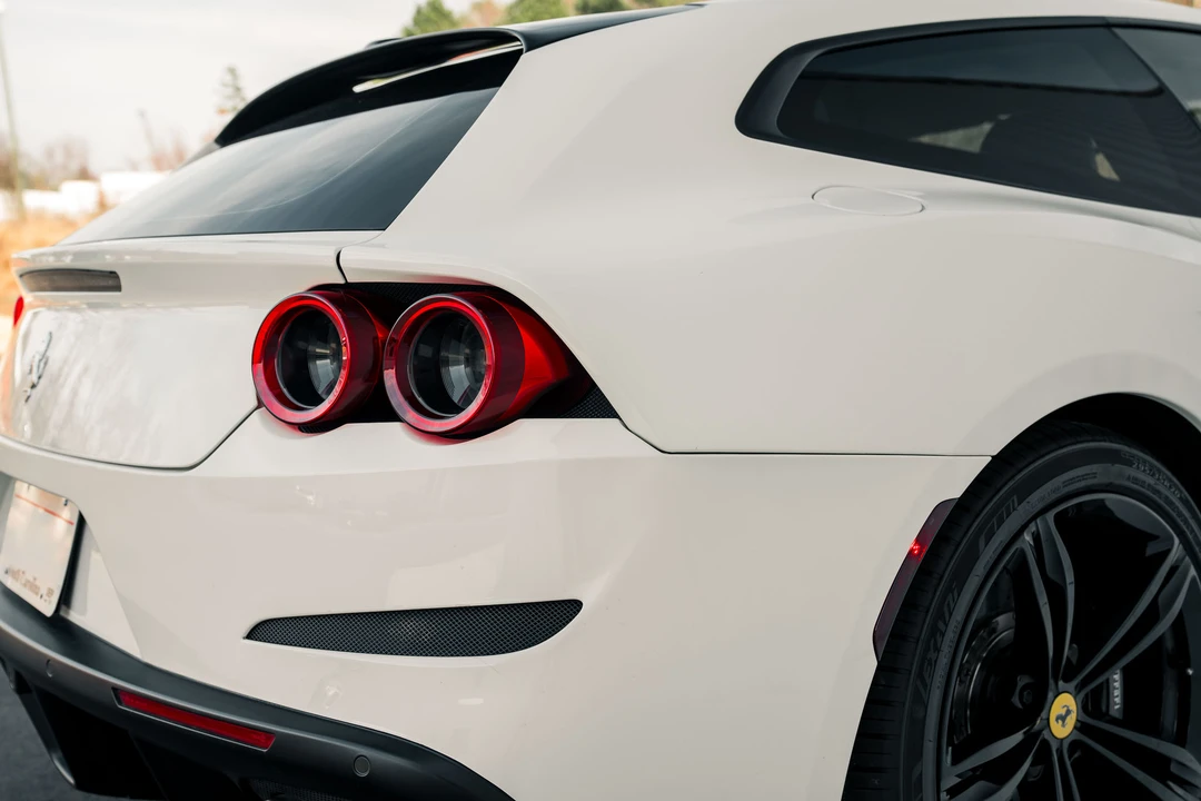 2017 Ferrari GTC4Lusso - Image 29 of 31