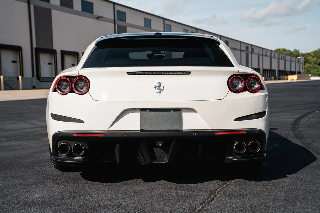 2017 Ferrari GTC4Lusso - Image 10 of 31