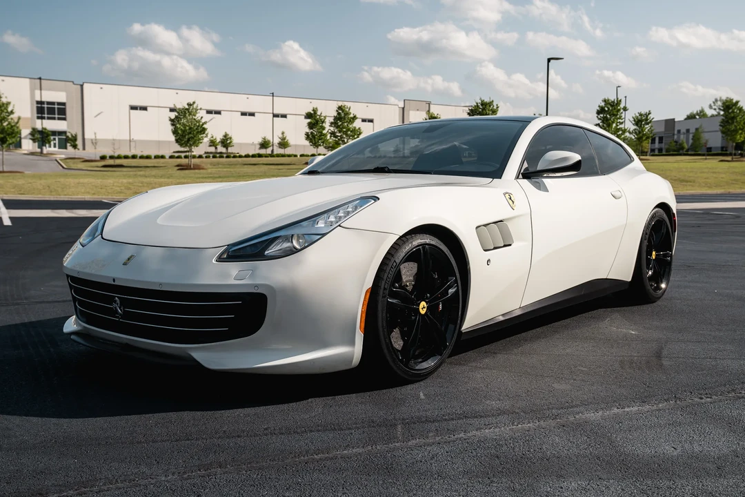 2017 Ferrari GTC4Lusso - Image 15 of 31