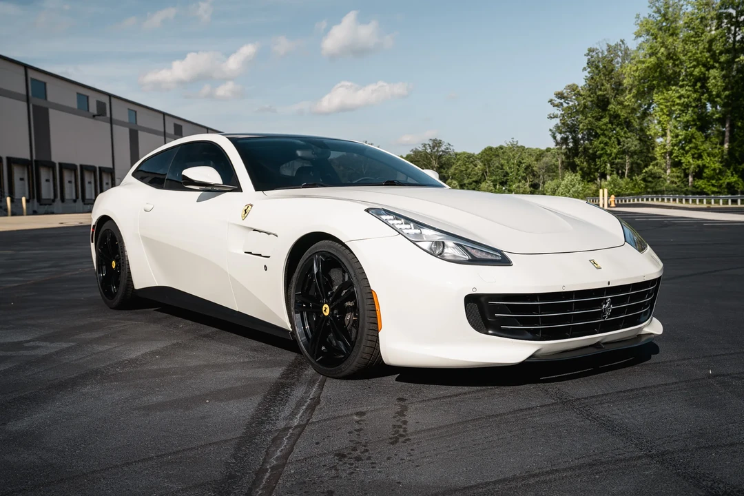 2017 Ferrari GTC4Lusso - Image 5 of 31