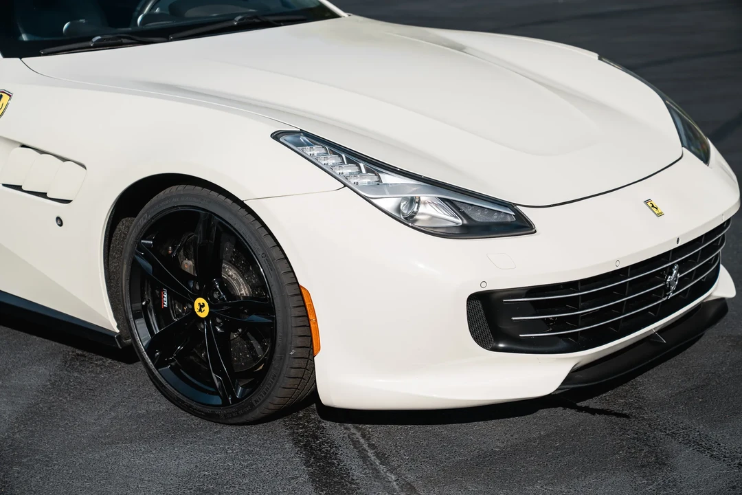 2017 Ferrari GTC4Lusso - Image 20 of 31