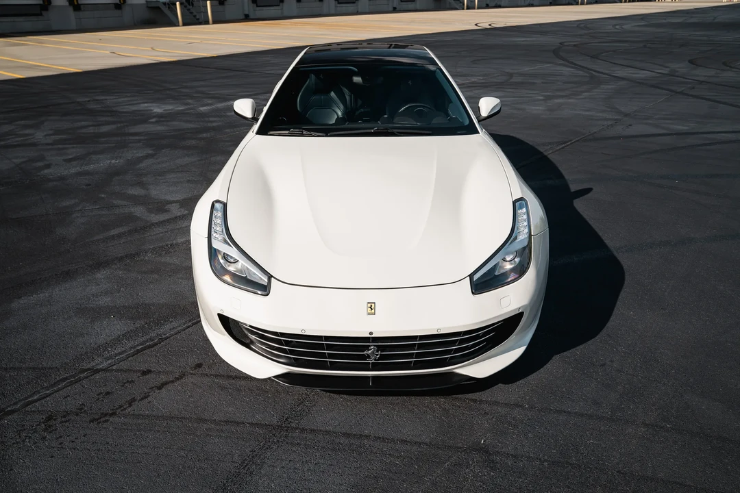 2017 Ferrari GTC4Lusso - Image 4 of 31