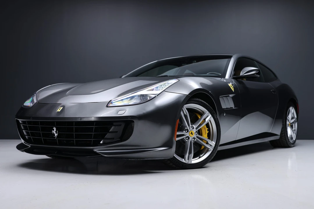 2017 Ferrari GTC4Lusso - Image 2 of 31