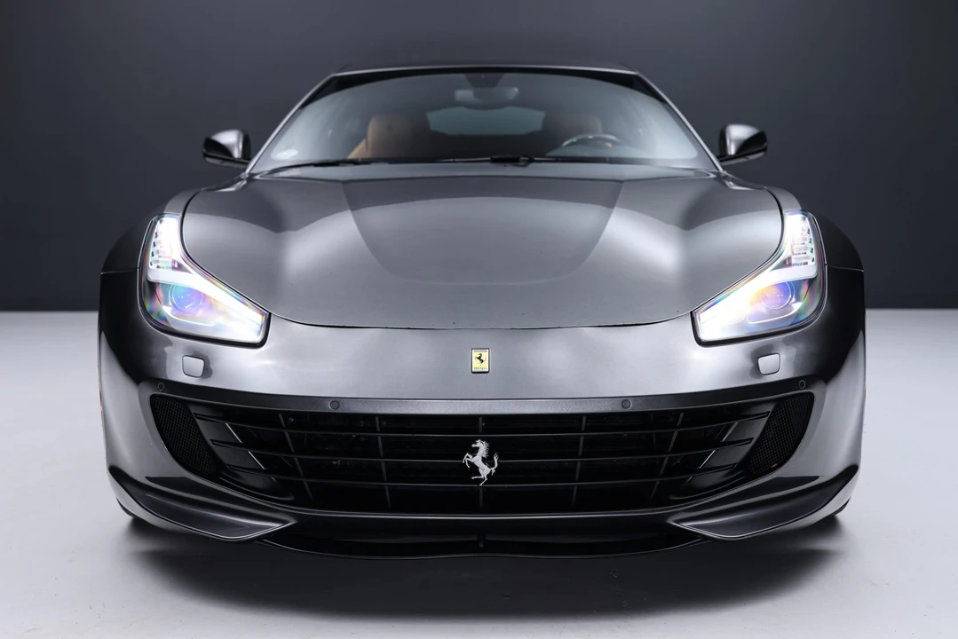 2017 Ferrari GTC4Lusso - Image 15 of 31