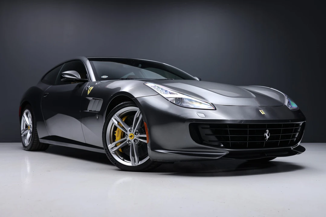 2017 Ferrari GTC4Lusso - Image 14 of 31