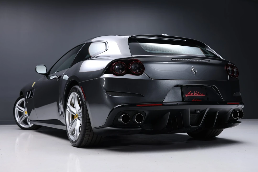 2017 Ferrari GTC4Lusso - Image 6 of 31