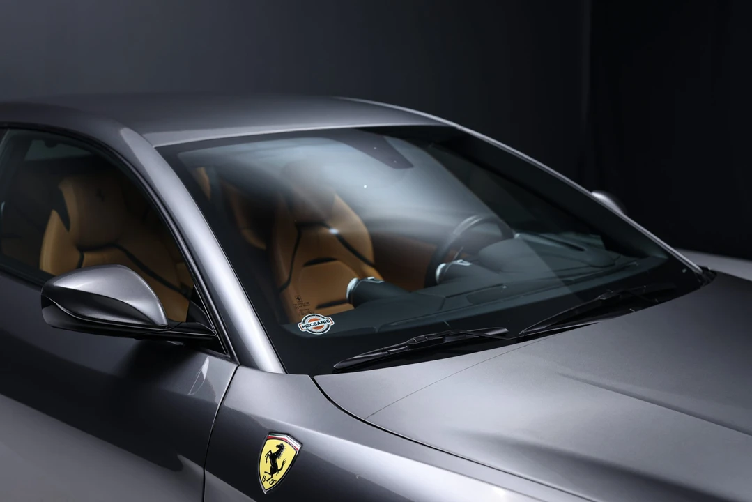 2017 Ferrari GTC4Lusso - Image 19 of 31