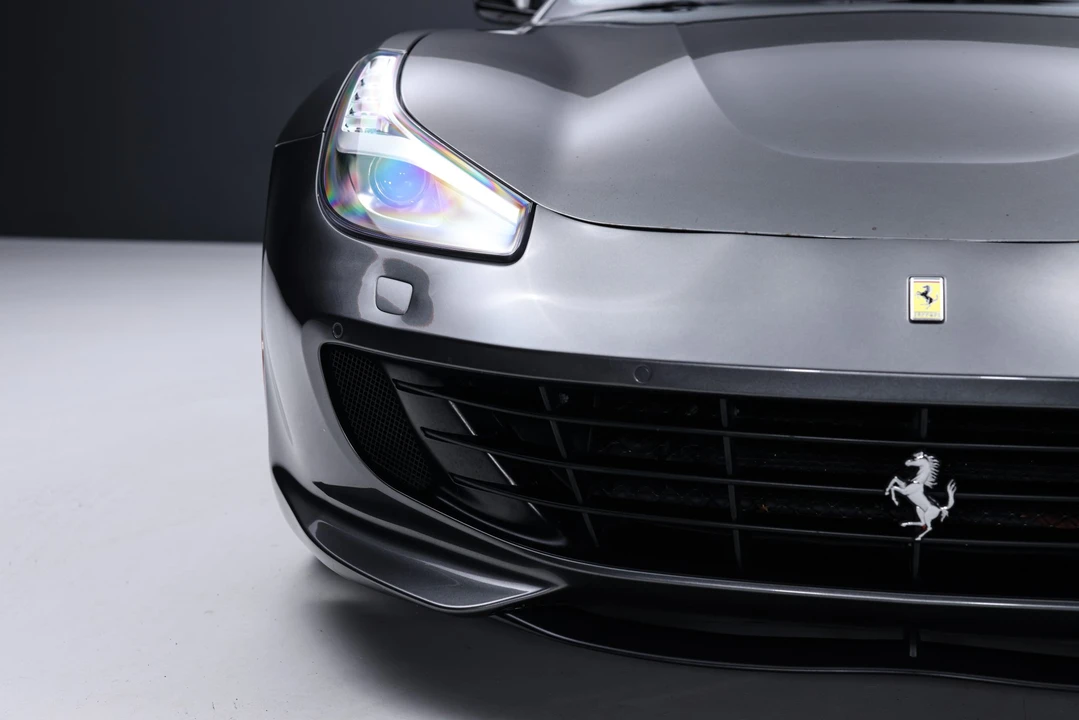 2017 Ferrari GTC4Lusso - Image 26 of 31