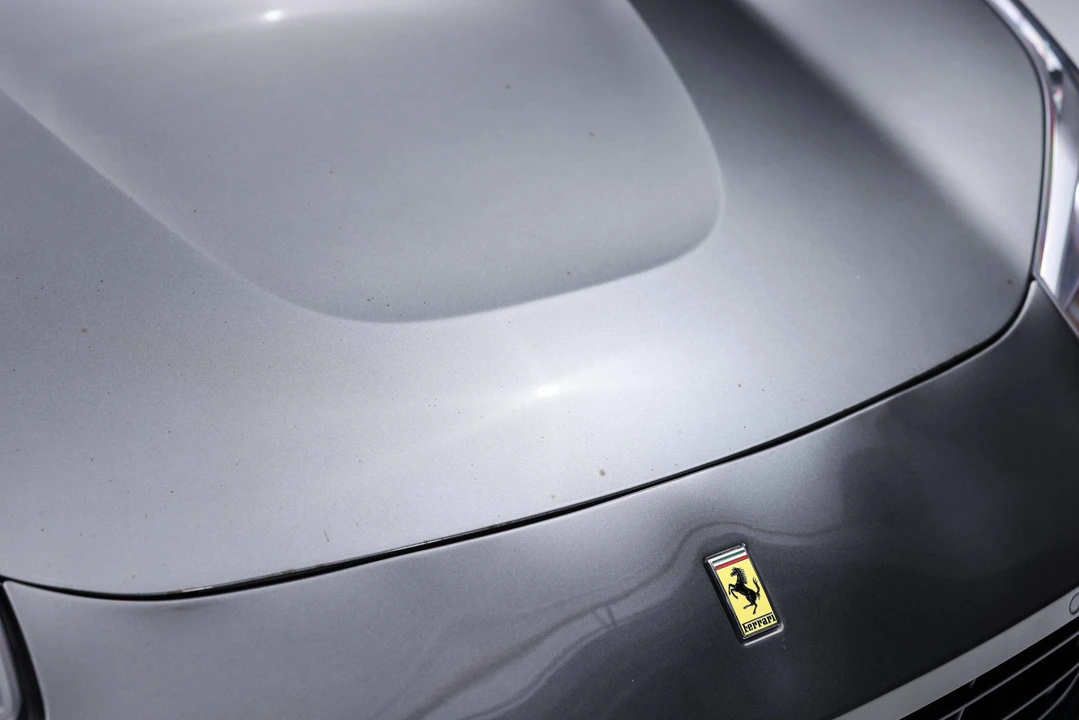 2017 Ferrari GTC4Lusso - Image 29 of 31