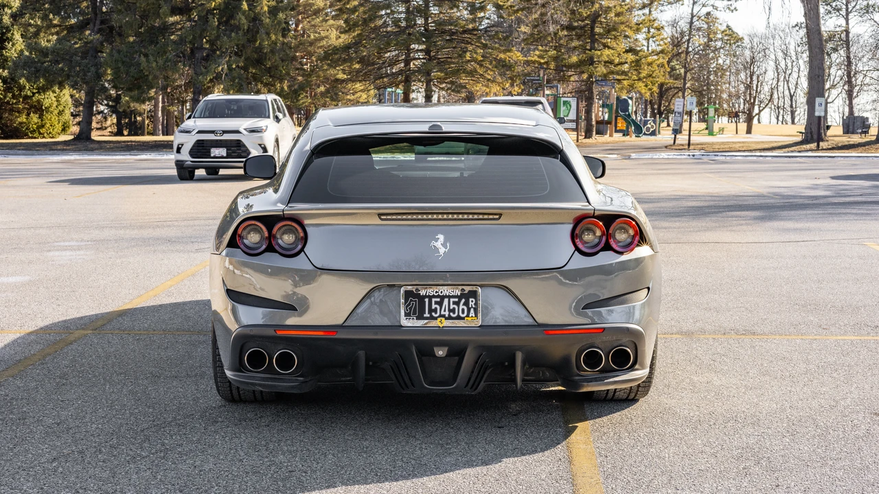 2017 Ferrari GTC4Lusso - Image 3 of 31
