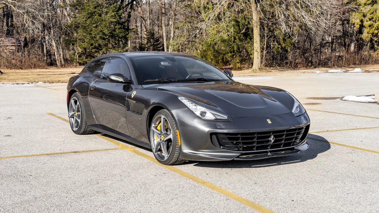 2017 Ferrari GTC4Lusso - Image 7 of 31