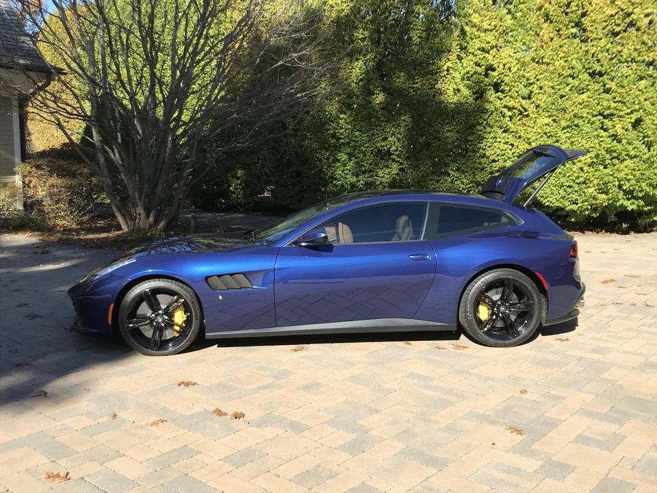 2017 Ferrari GTC4Lusso - Image 9 of 31