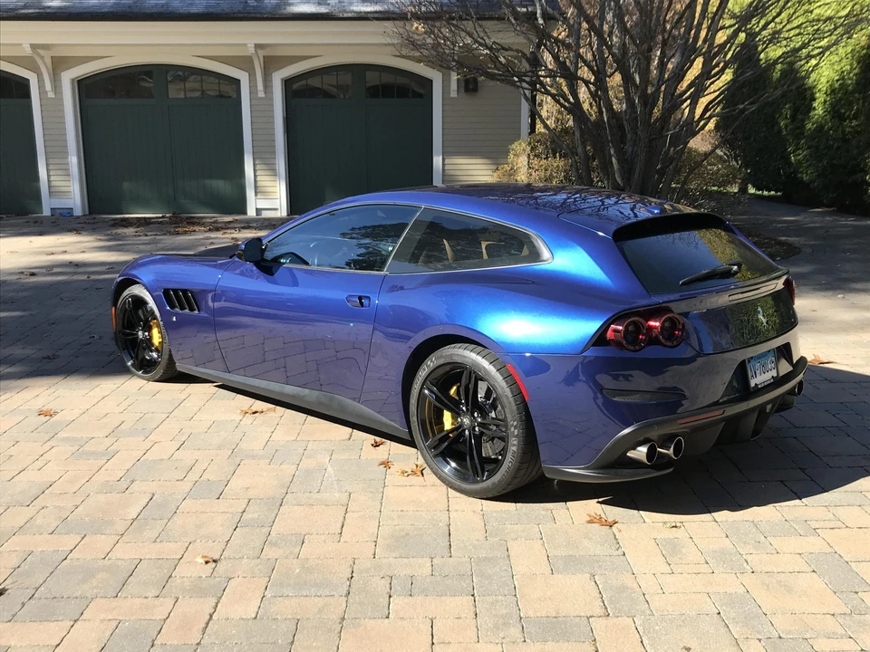2017 Ferrari GTC4Lusso - Image 3 of 31