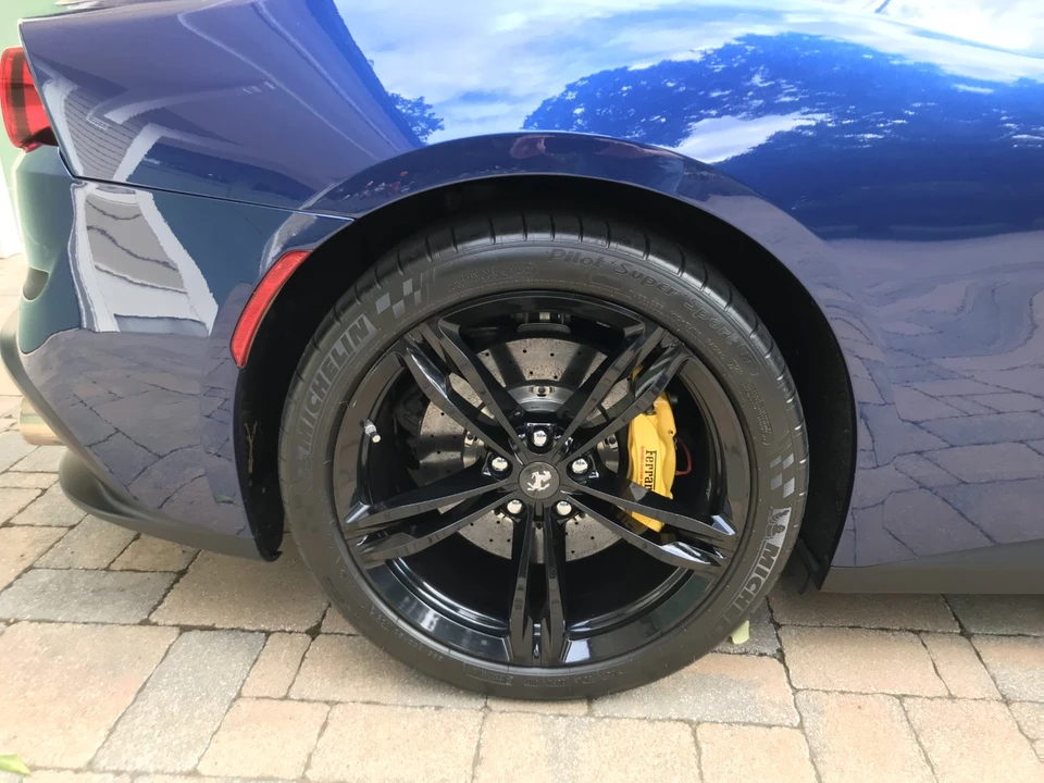 2017 Ferrari GTC4Lusso - Image 31 of 31