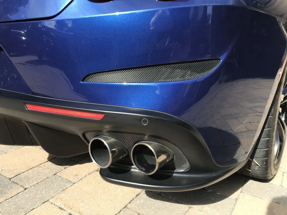 2017 Ferrari GTC4Lusso - Image 26 of 31