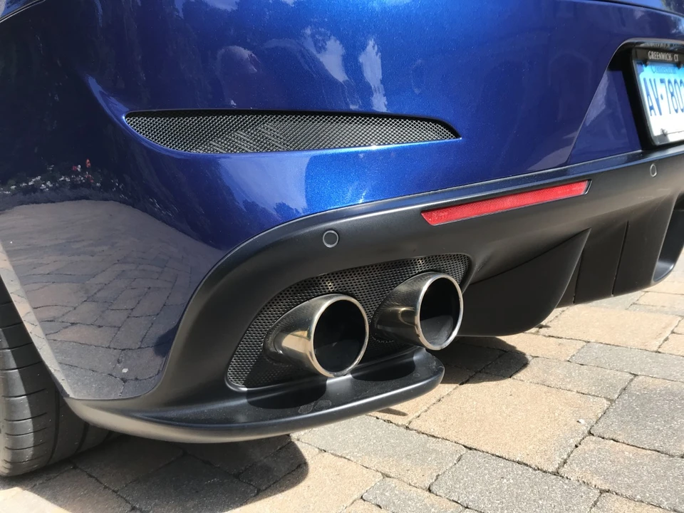 2017 Ferrari GTC4Lusso - Image 25 of 31