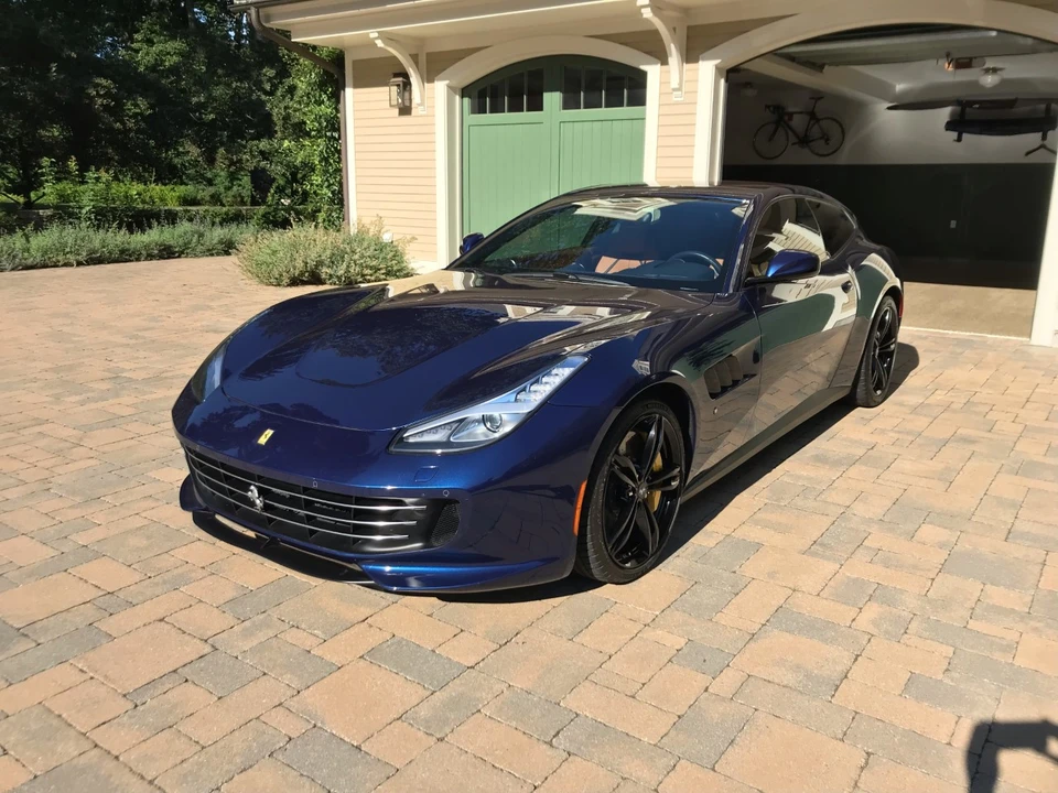 2017 Ferrari GTC4Lusso - Image 2 of 31