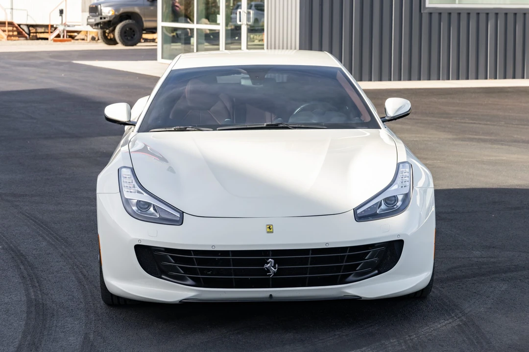 2017 Ferrari GTC4Lusso - Image 4 of 31