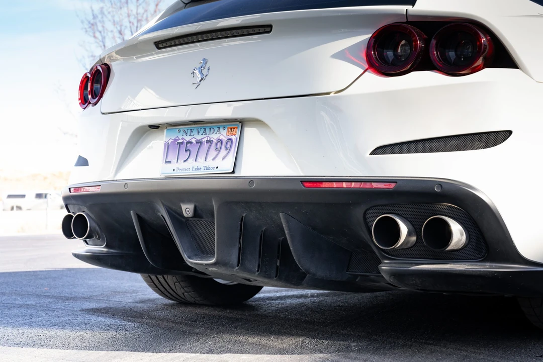 2017 Ferrari GTC4Lusso - Image 30 of 31